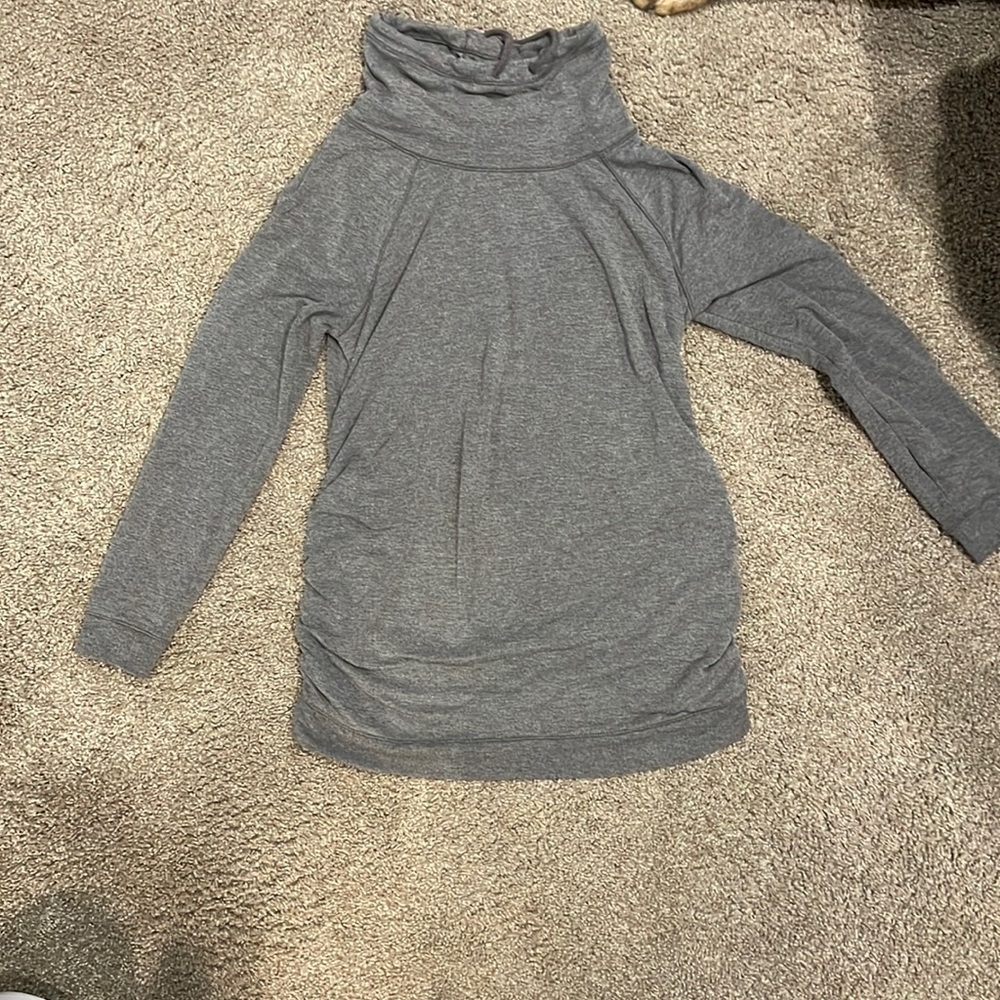 Maternity sweater shirt